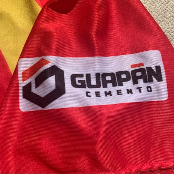 Deportivo Cuenca Jersey - Picture 3 of 11